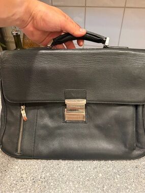 Gianni Conti Leather Briefcase Laptop Bag 15" x 11" x 3" Made In Italy Black